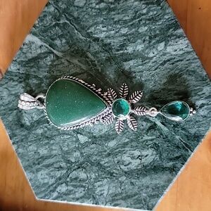 🎁 Green Onyx & Faceted Synthetic Green Topaz Pendant NEW
